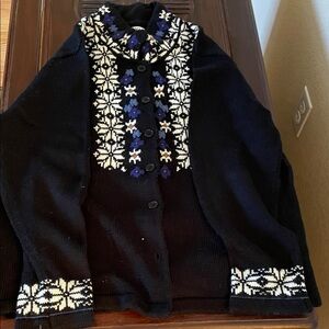 Orvis Black and White Sweater with Blue Accents